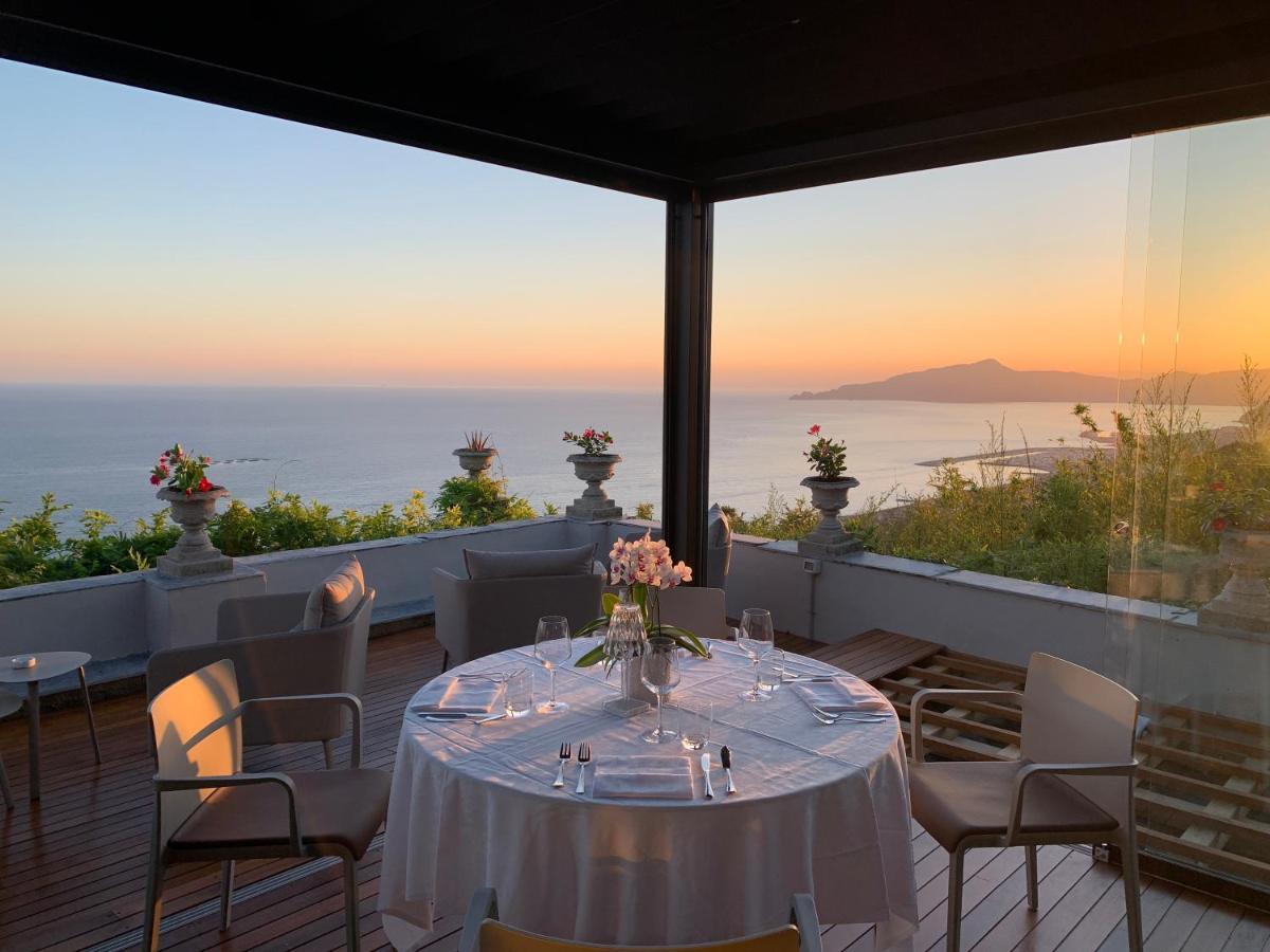 Villa Riviera Resort Lavagna Eksteriør bilde