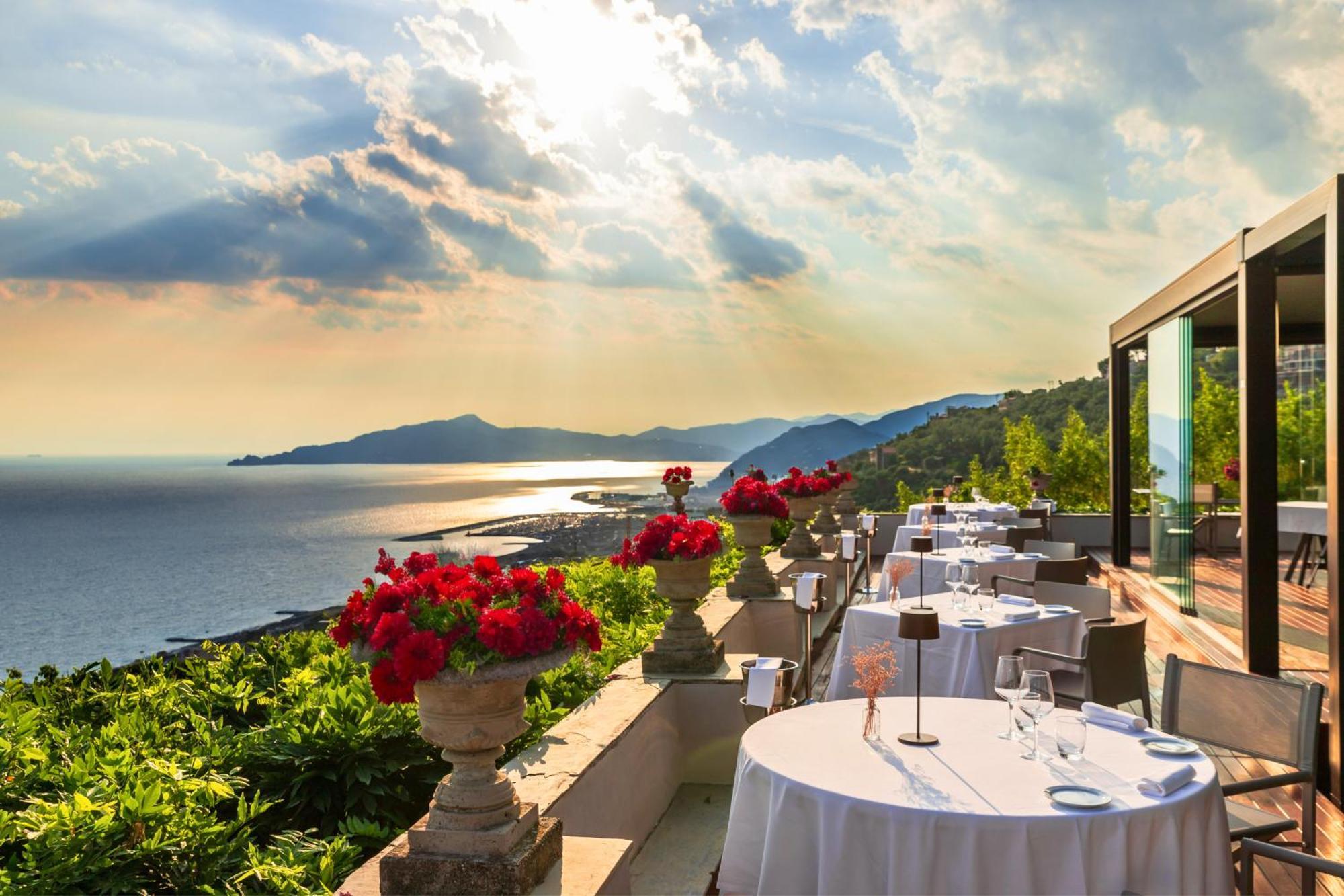 Villa Riviera Resort Lavagna Eksteriør bilde